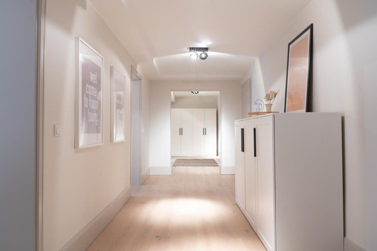 Spacious 3-Bedroom Apartment Near Eilbekpark Hamburg Exterior photo