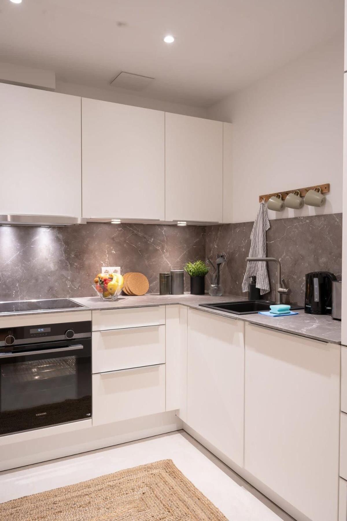 Spacious 3-Bedroom Apartment Near Eilbekpark Hamburg Exterior photo